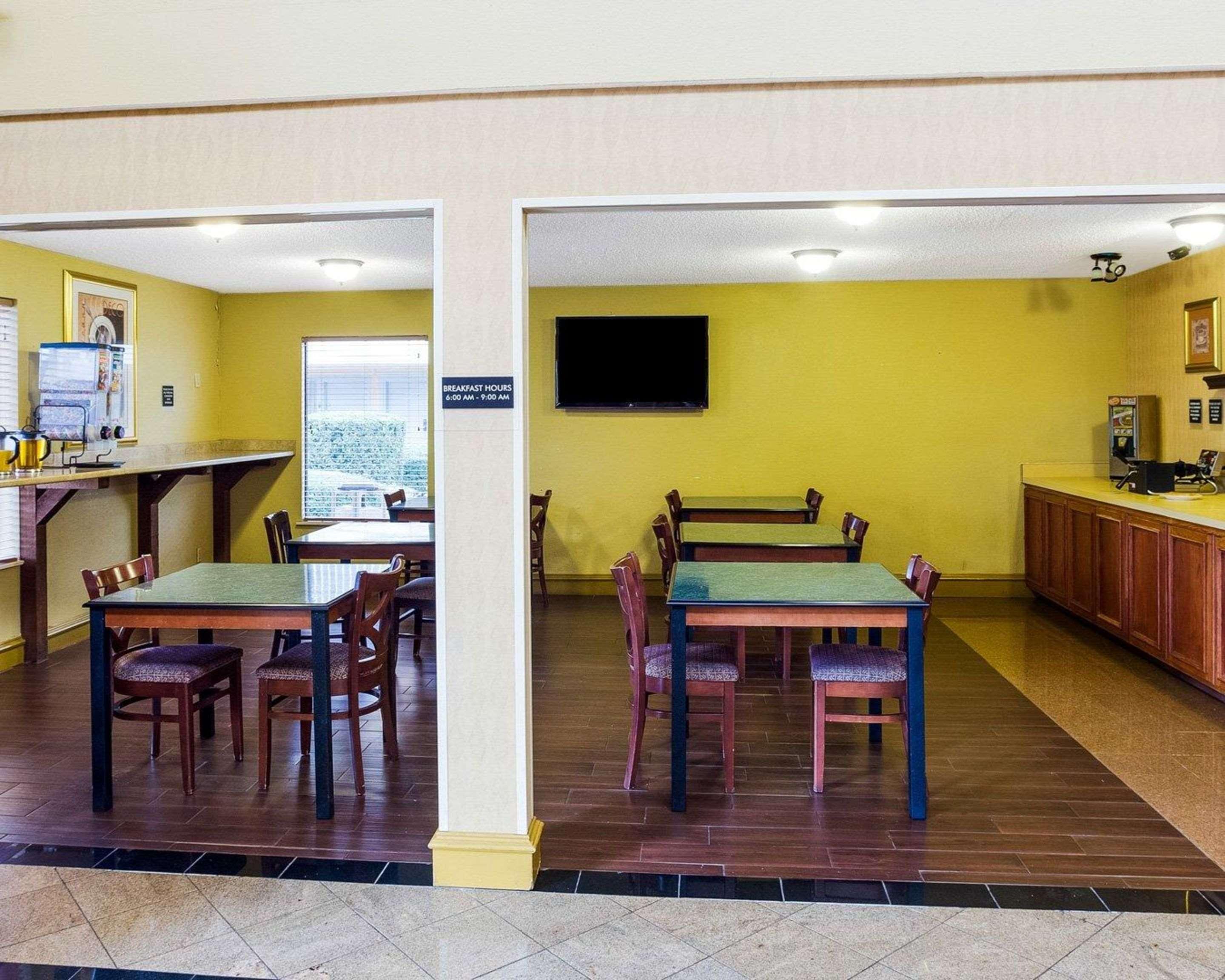 Rodeway Inn & Suites South Of Fiesta Park San Antonio Dış mekan fotoğraf