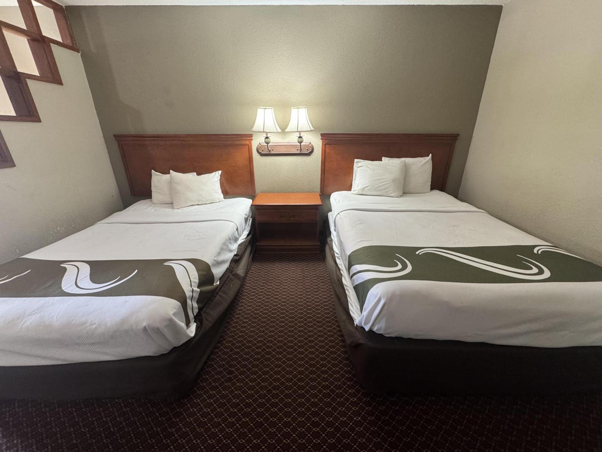 Rodeway Inn & Suites South Of Fiesta Park San Antonio Dış mekan fotoğraf